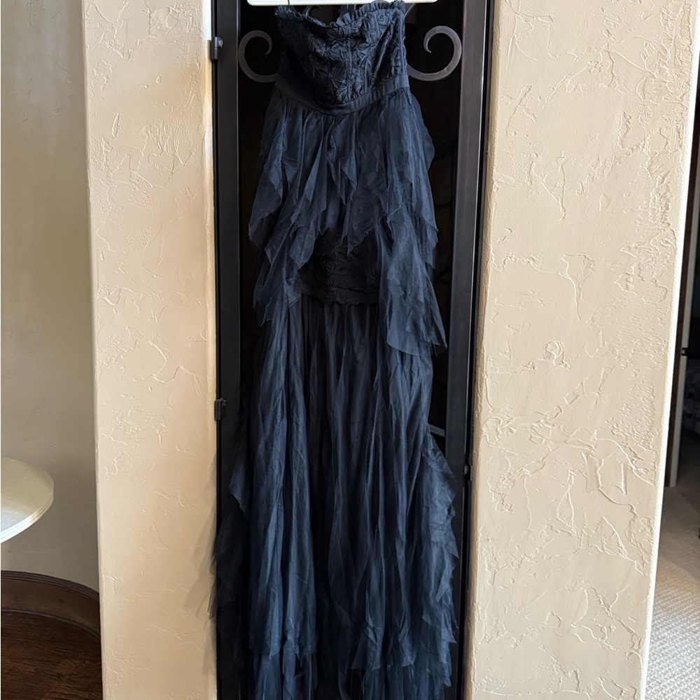 Chic Black Ruffled Maxi Dress